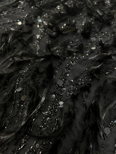 Picture of Linear feather pattern embroidery