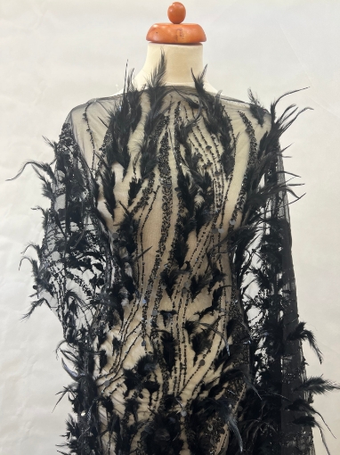 Picture of Linear feather pattern embroidery