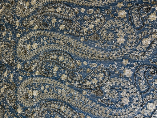 Picture of "Embroidered veil with beads"