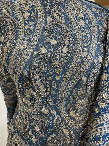 Picture of "Embroidered veil with beads"