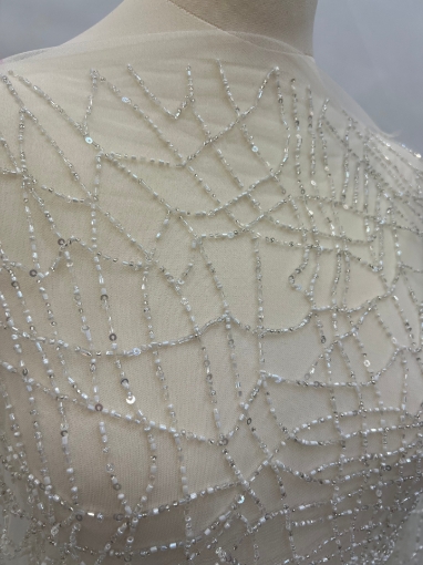 Picture of Minimalist embroidered design, silver/white