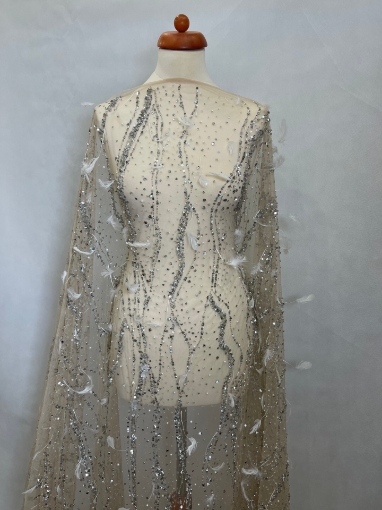 Picture of Feather embroidery with pearls and silver beads