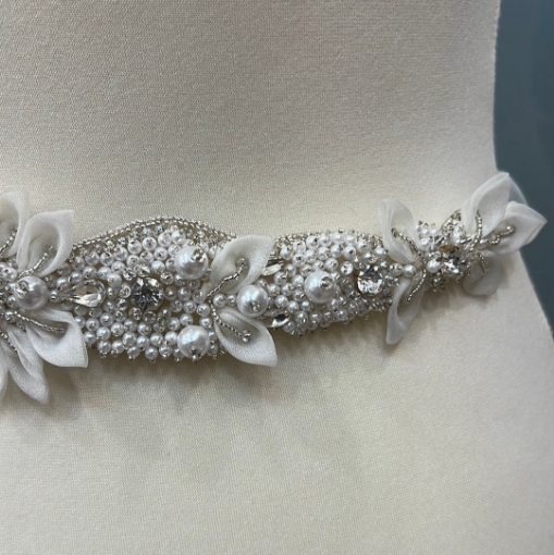 Picture of Decorative band with accessories