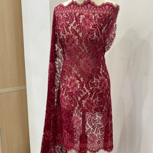 Picture of Red/Fuchsia Solstiss Lace