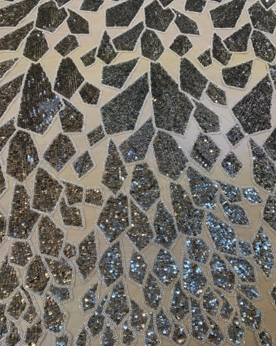 Picture of Geometric patterned embroidery