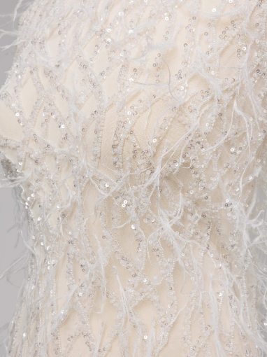 Picture of Embroidery with pearls and feathers