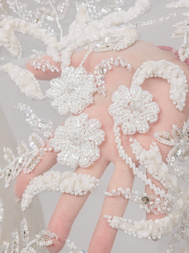 Picture of Floral pattern embroidery with velvet and beads