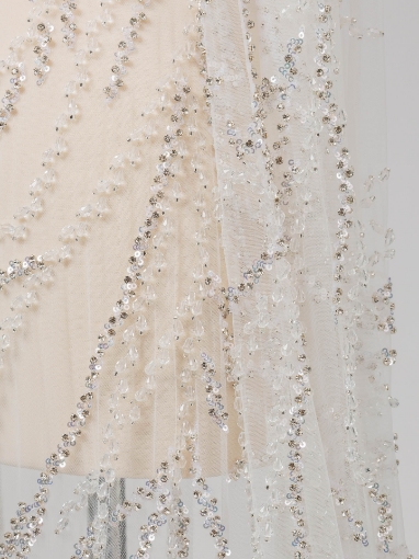 Picture of Embroidery sewing with crystals