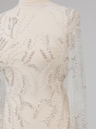 Picture of Embroidery sewing with crystals