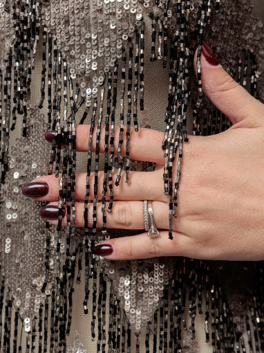 Picture of Fringe embroidery in shades of bronze/black/gray