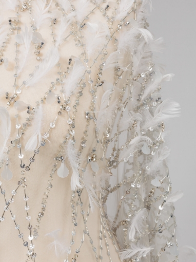 Picture of Luxury embroidery with feathers and crystals