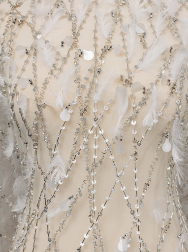Picture of Luxury embroidery with feathers and crystals