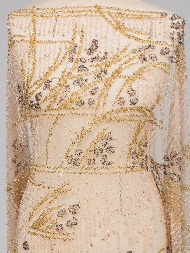 Picture of Golden-toned embroidery Fall for me