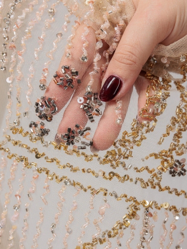 Picture of Golden-toned embroidery Fall for me