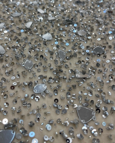 Picture of Mirror embroidery with sewn sequins