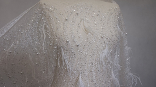 Picture of Lace with pearls and feathers Marry Me