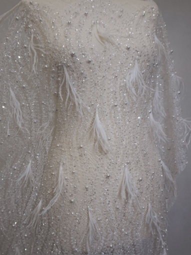 Picture of Lace with pearls and feathers Marry Me