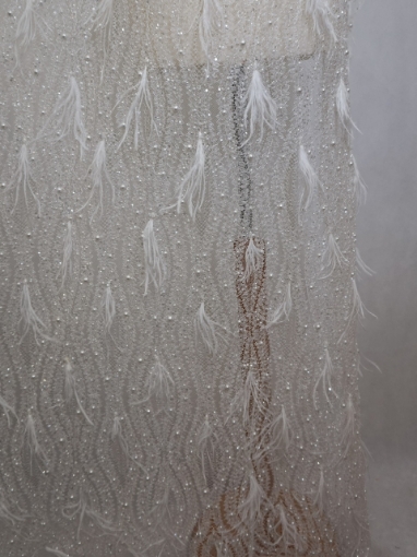 Picture of Lace with pearls and feathers Marry Me