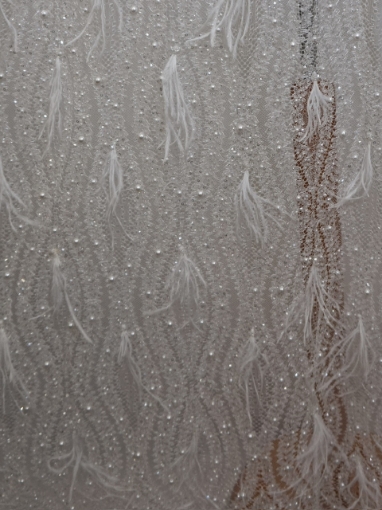 Picture of Lace with pearls and feathers Marry Me
