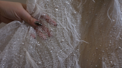 Picture of Lace with pearls and feathers Marry Me