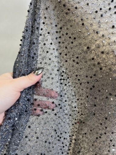 Picture of Silver-hued crystal embroidery
