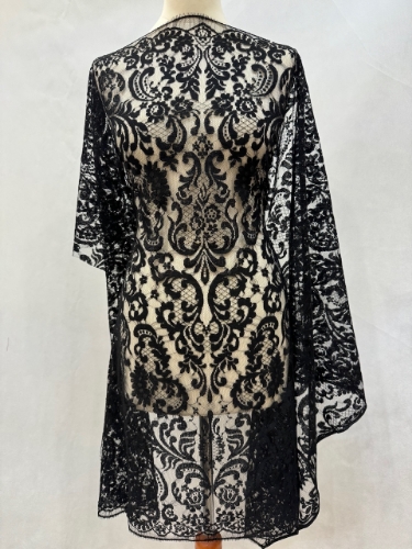 Picture of "Solstiss Lace with Baroque Pattern NOIR"