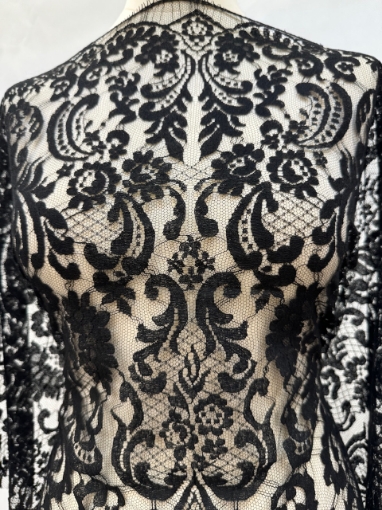 Picture of "Solstiss Lace with Baroque Pattern NOIR"