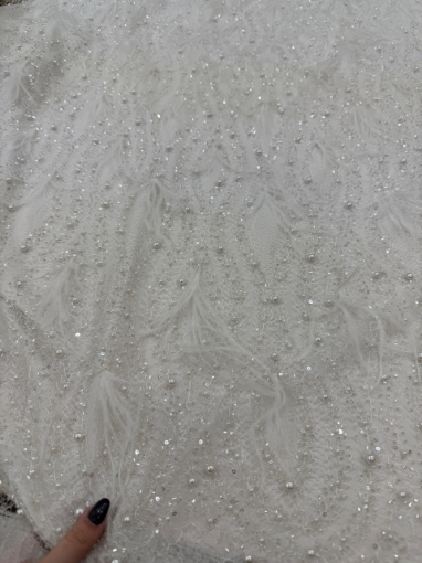 Picture of Lace with pearls and feathers Marry Me