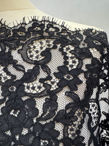 Picture of Solstiss Lace BLACK made from organic cotton
