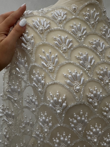 Picture of Imperial Splendor Broderie cu perle si margele - white