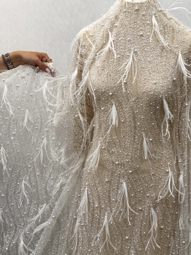 Picture of Lace with pearls and feathers Marry Me