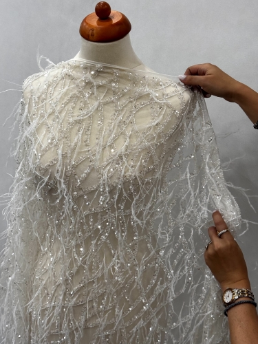 Picture of Embroidery with pearls and feathers