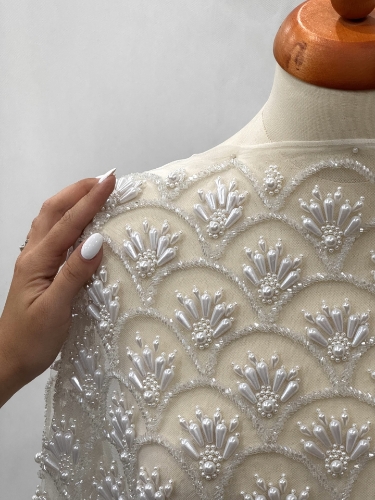 Picture of Imperial Splendor Broderie cu perle si margele - white
